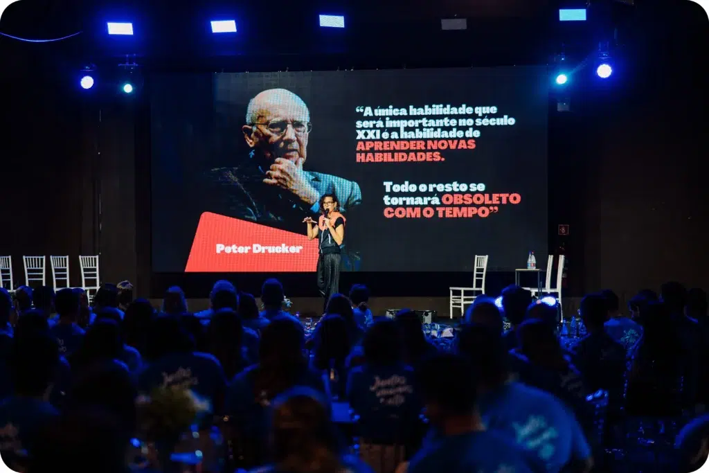 Dafna Blaschkauer no kickoff Asaas 2026