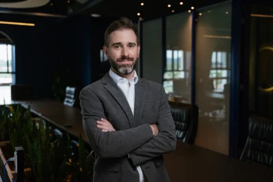 João Vitor Possamai, CFO, ilustra Asaas capta R$ 300 milhões em FIDC.
